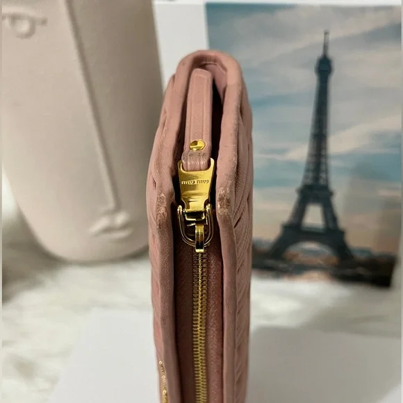 Miu Miu
Pink continental wallet - Picture 7 of 16